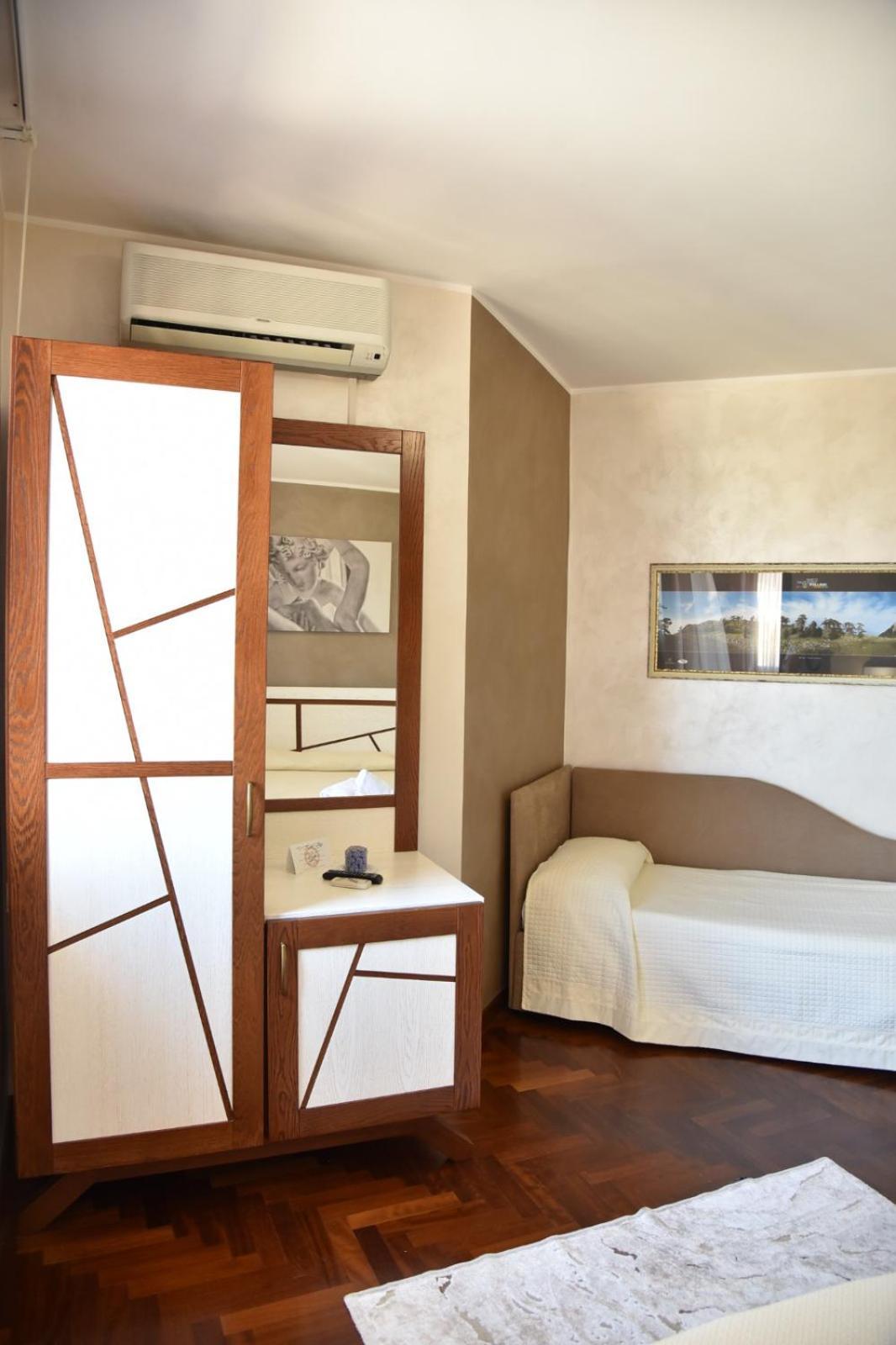 Hotel Sirio Rotonda Ngoại thất bức ảnh